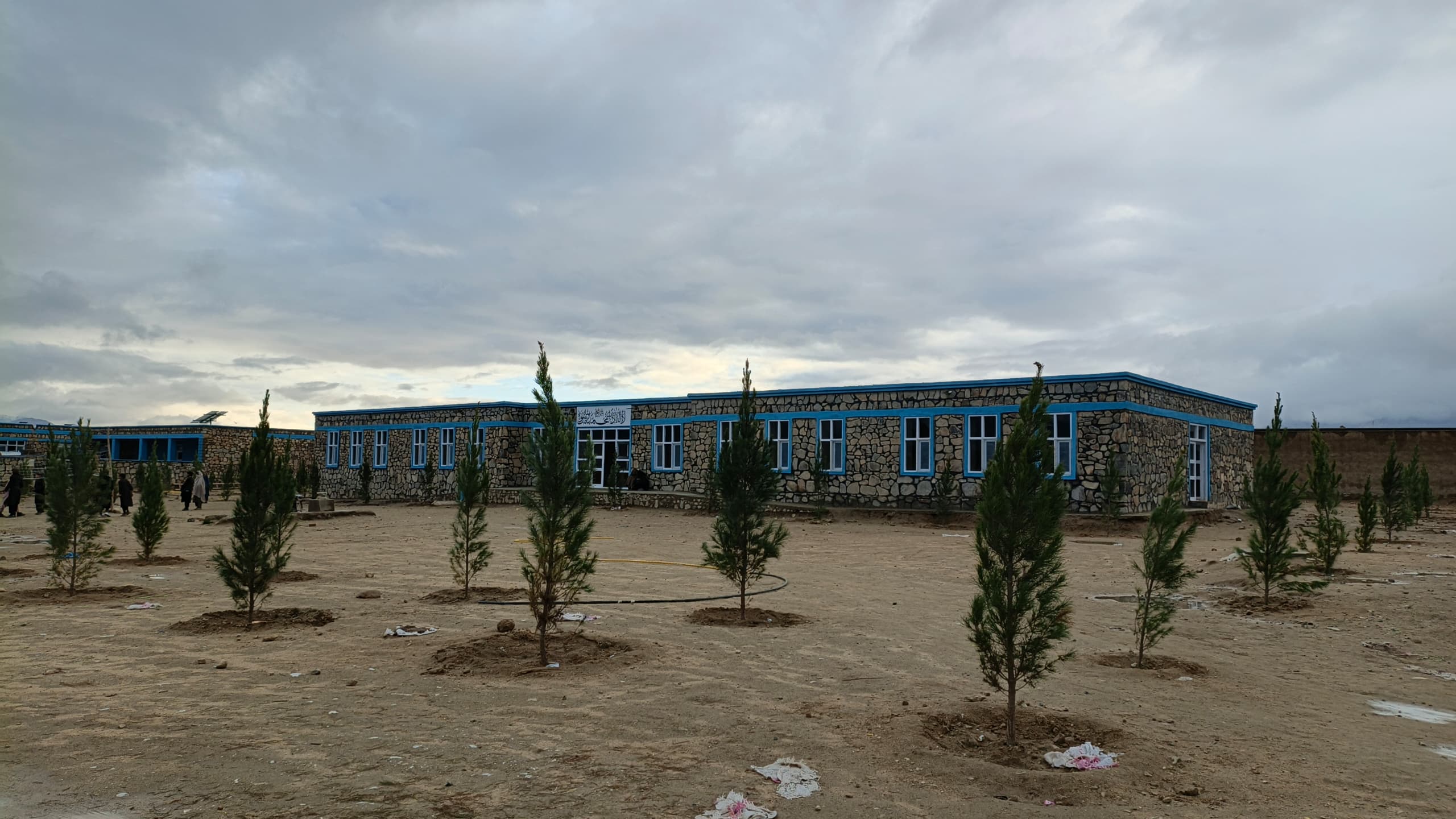 Completed Baghak Lycee classroom row